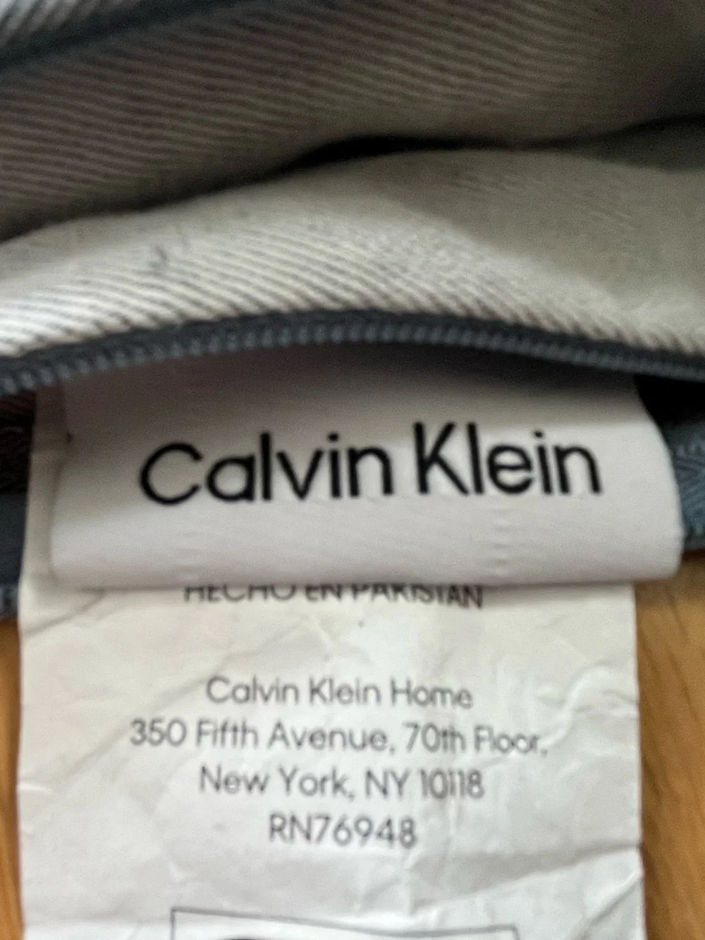 Calvin Klein Reversible Two-Tone king Duvet & shams — Light Gray & bluechambray